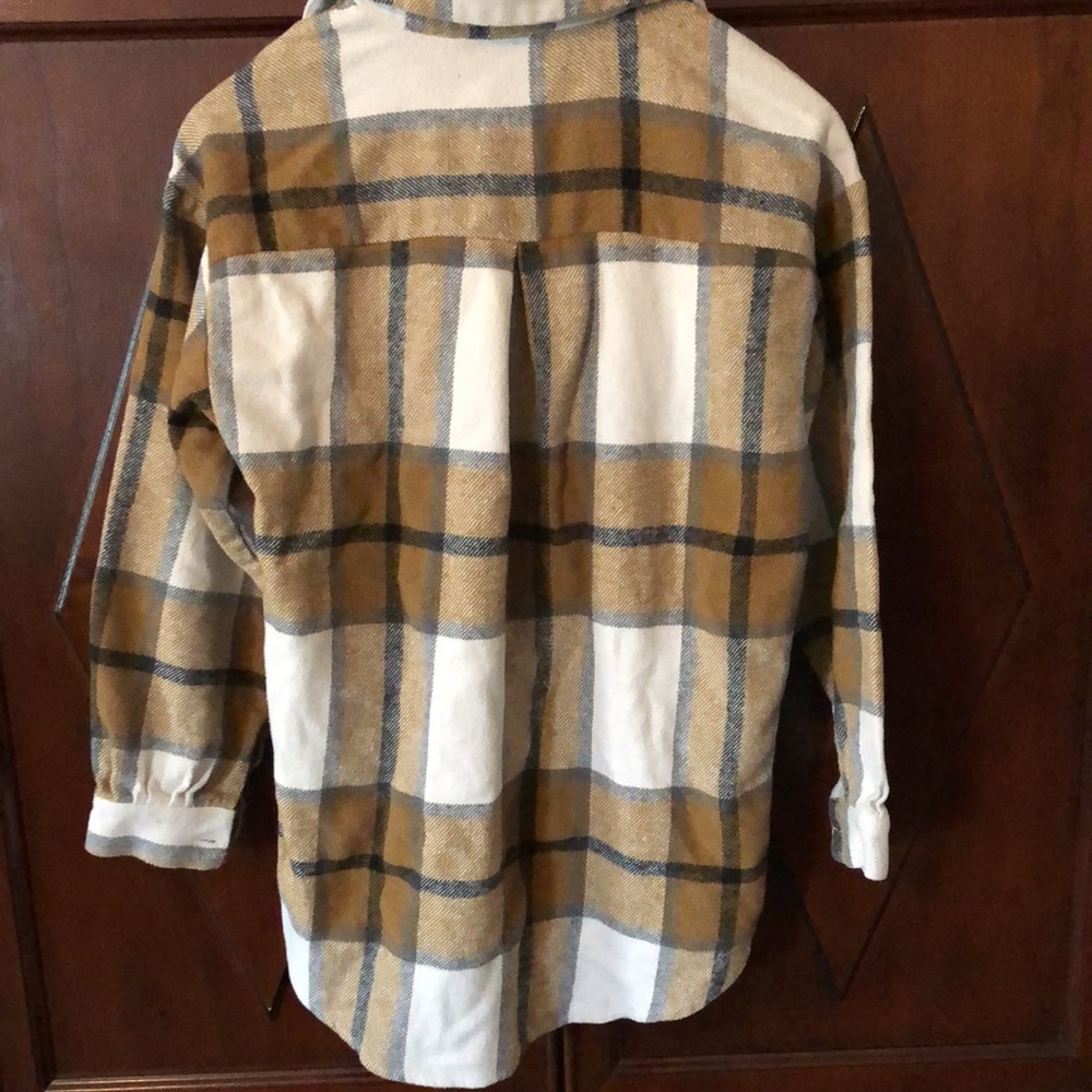 SHEIN button down - Picture 3 of 3